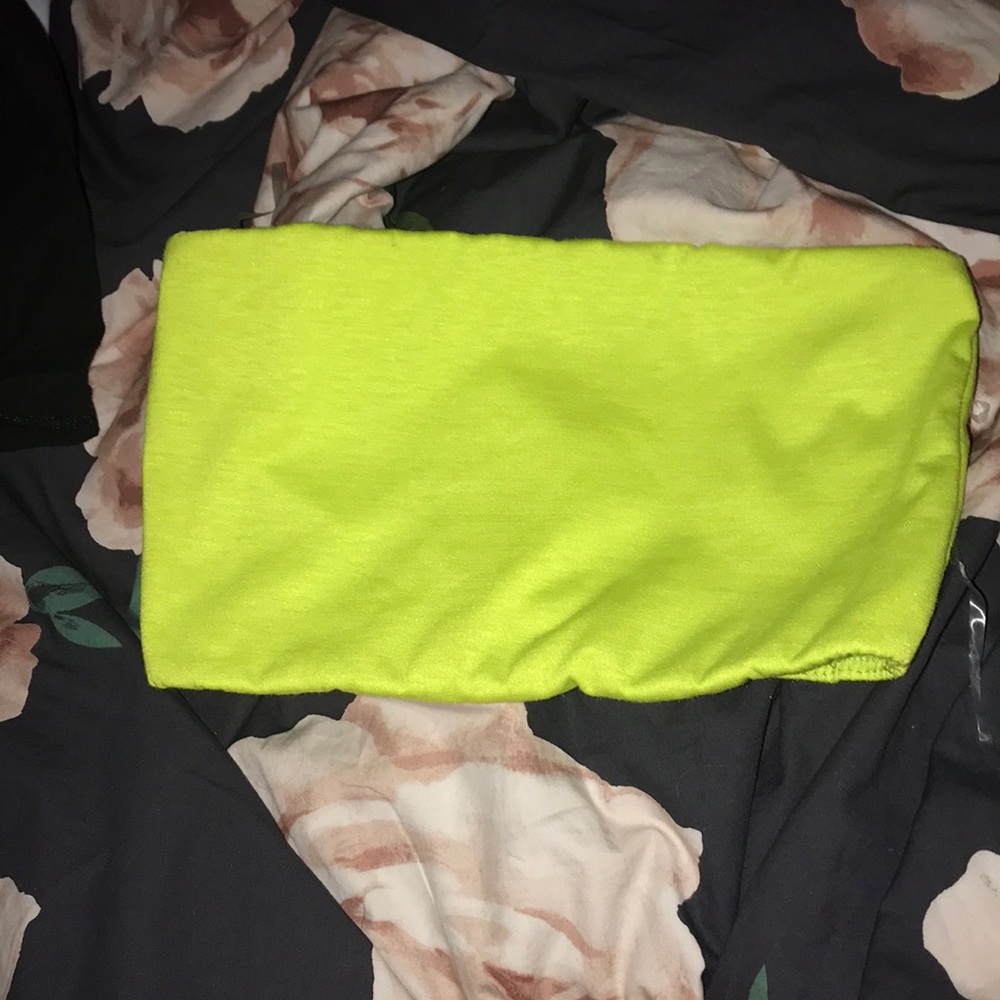 woman’s strapless neon green shirt